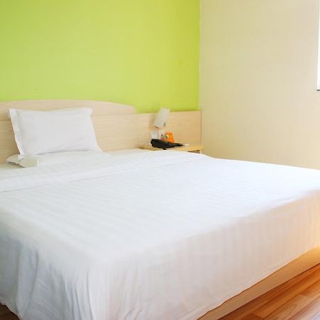 7Days Inn Qingdao Development Zone Jinshatan Экстерьер фото
