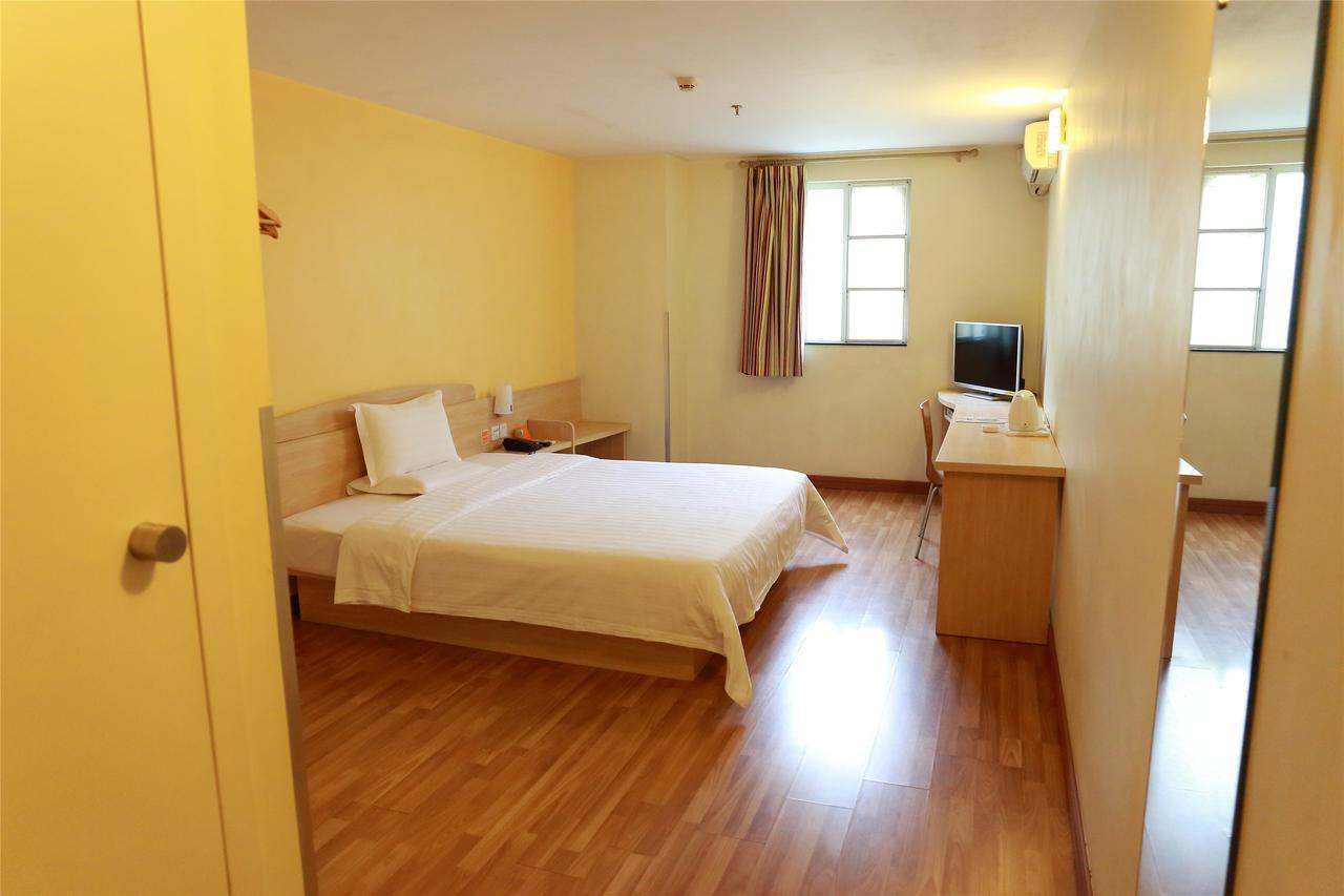 7Days Inn Qingdao Development Zone Jinshatan Экстерьер фото