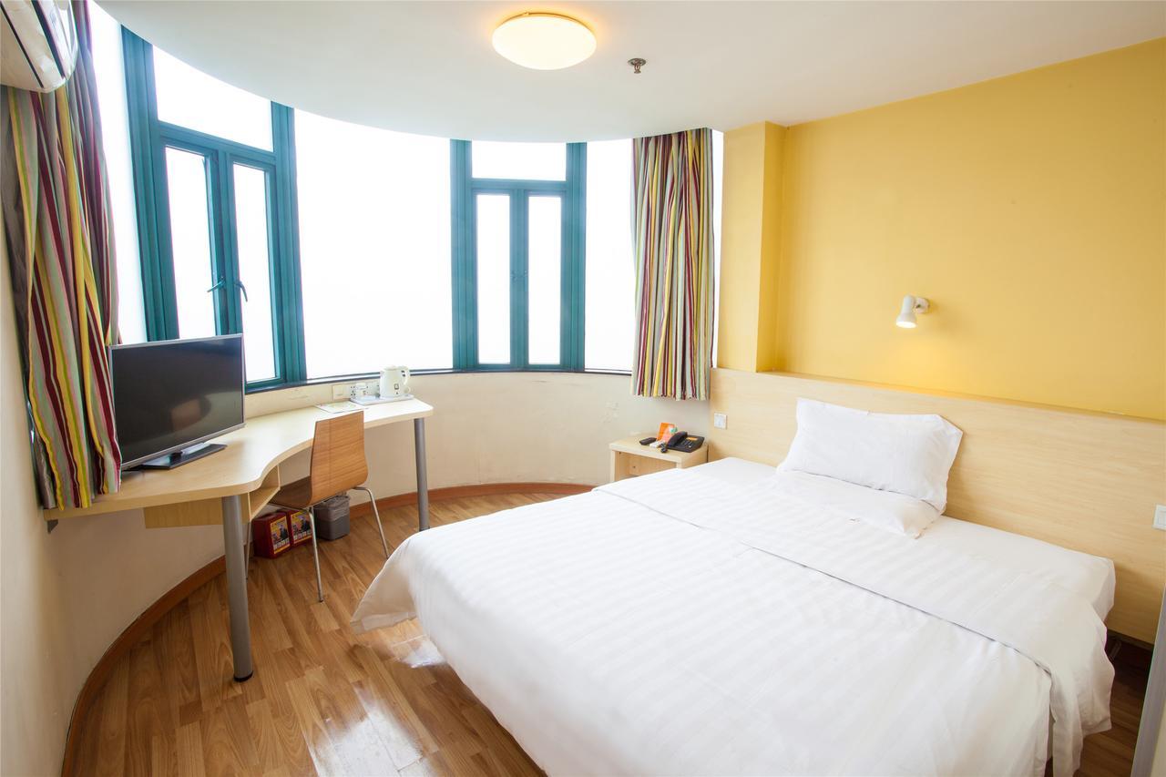 7Days Inn Qingdao Development Zone Jinshatan Экстерьер фото