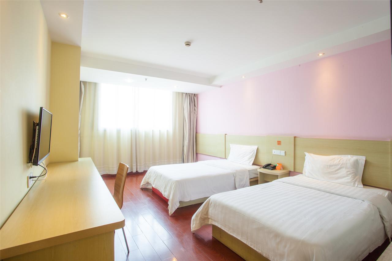 7Days Inn Qingdao Development Zone Jinshatan Номер фото
