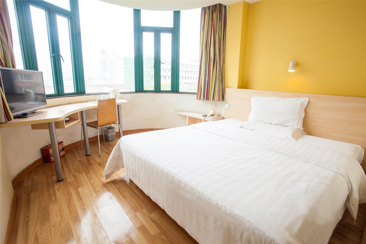 7Days Inn Qingdao Development Zone Jinshatan Экстерьер фото