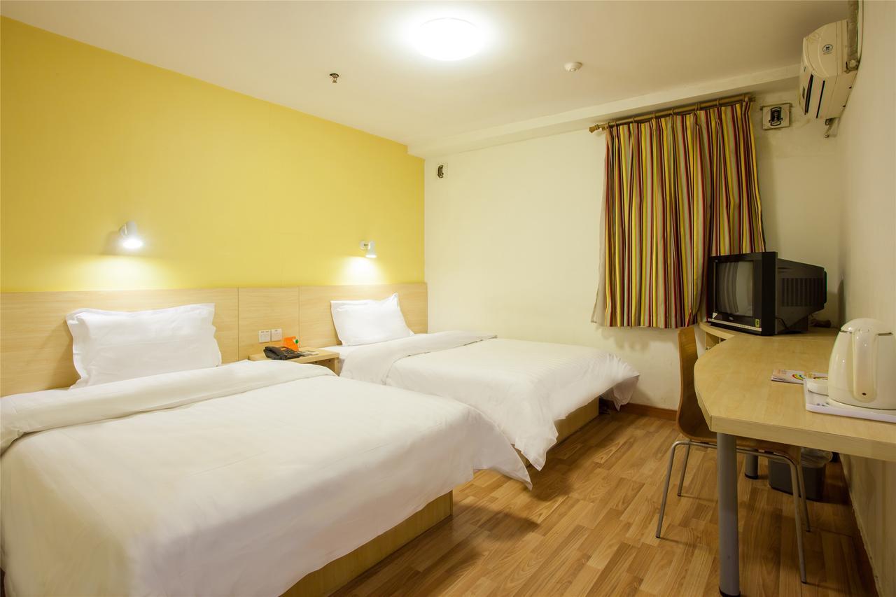 7Days Inn Qingdao Development Zone Jinshatan Номер фото