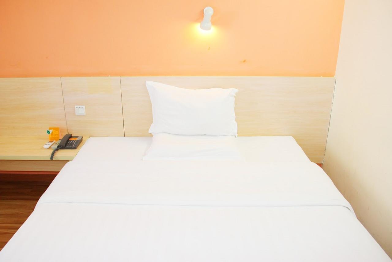 7Days Inn Qingdao Development Zone Jinshatan Экстерьер фото